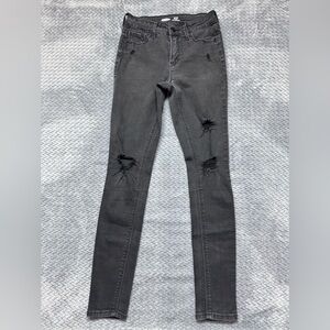 Old Navy Rockstar Super skinny High Rise Black Distressed Jeans